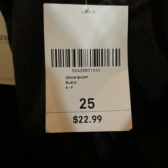 NWT forever 21 black jean paperbag belted shorts - Picture 7 of 10